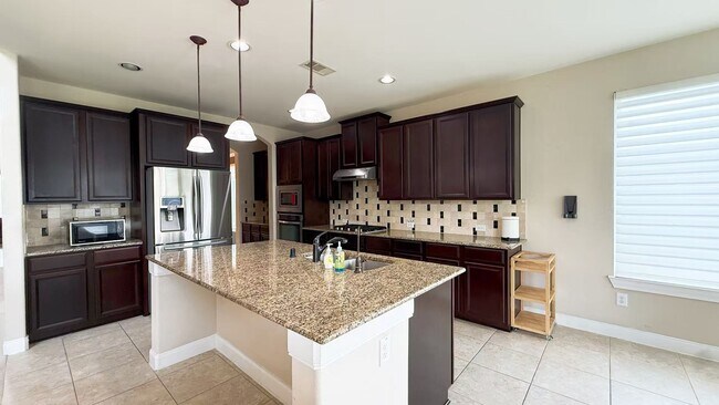 Building Photo - 5219 Birch Falls Ln
