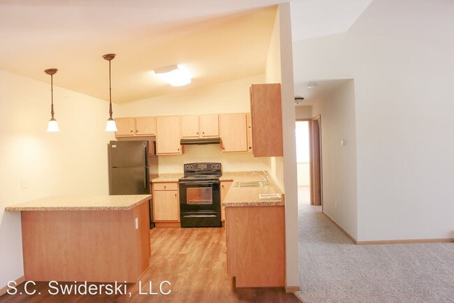 Building Photo - 940-950 Blue Stone Ln
