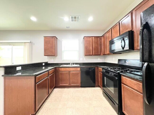 Building Photo - Southwest Las Vegas Living – Beautiful Hom...
