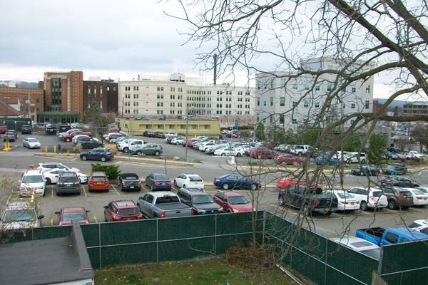Building Photo - 43 Saint Charles St