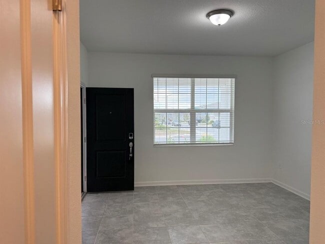 Foto del edificio - 2059 Punch Bowl Ave