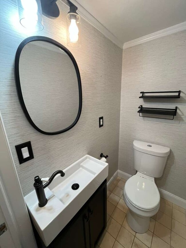 Photo - 2033 Kater St House