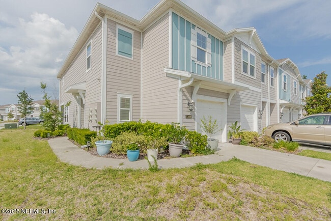 Building Photo - 1224 Beach Dune Dr