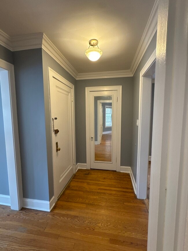 Foto del edificio - 5741 N Washtenaw Ave
