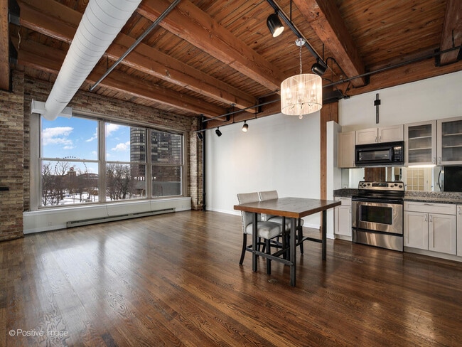 Foto del edificio - 540 N Lake Shore Dr