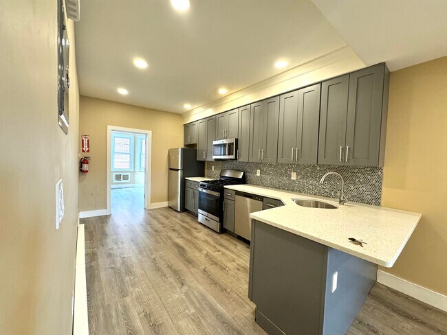 Foto del edificio - 266 Summit Ave