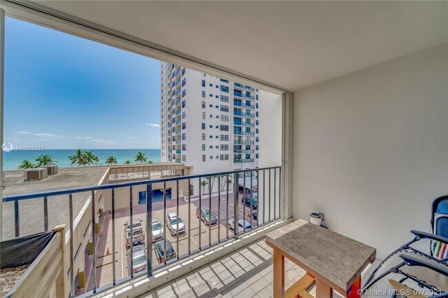 Building Photo - 2401 S Ocean Dr
