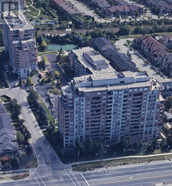 Photo du bâtiment - 9-809 Northern Heights Dr