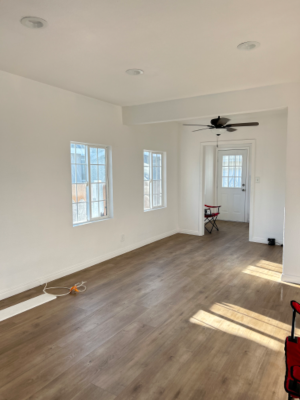 Foto del edificio - 2645 E Tyler St