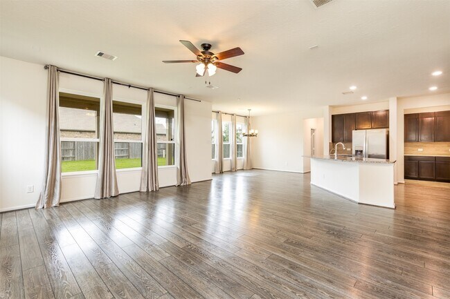 Foto del edificio - 15623 Hanover Breeze Ln