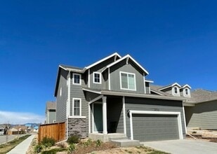 Building Photo - 2711 Tallgrass Ln