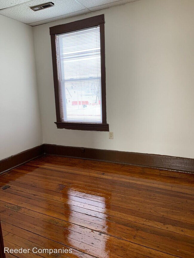 Building Photo - 4906 Kennedy Ave