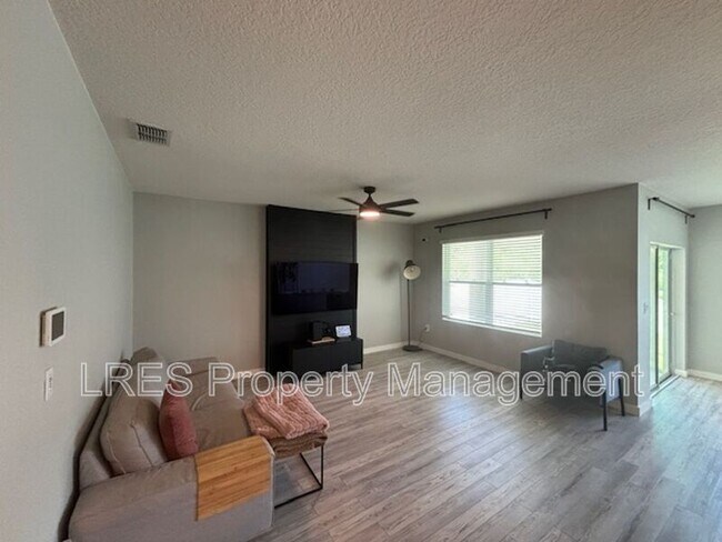Building Photo - 3329 Wellborn Drive