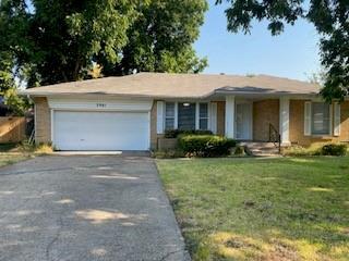 Building Photo - 2961 Primrose Ln