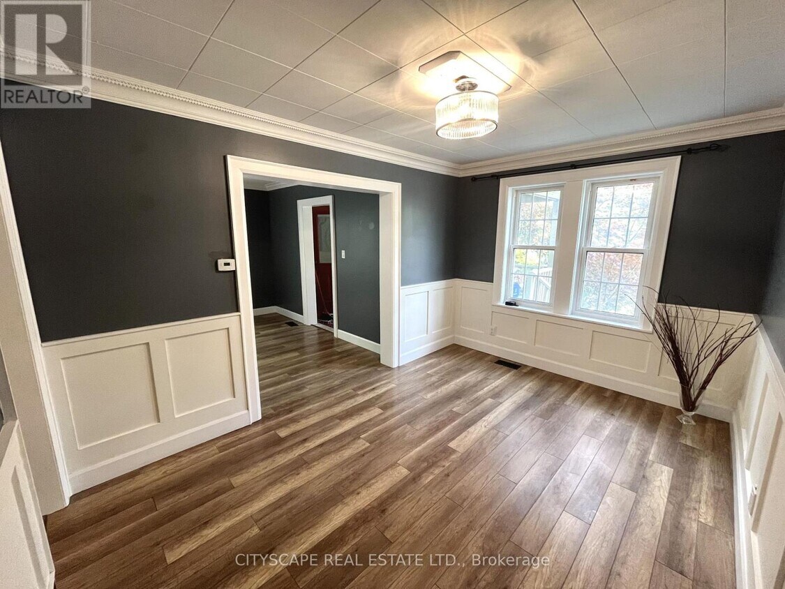 Photo principale - 613 Carnegie Ave