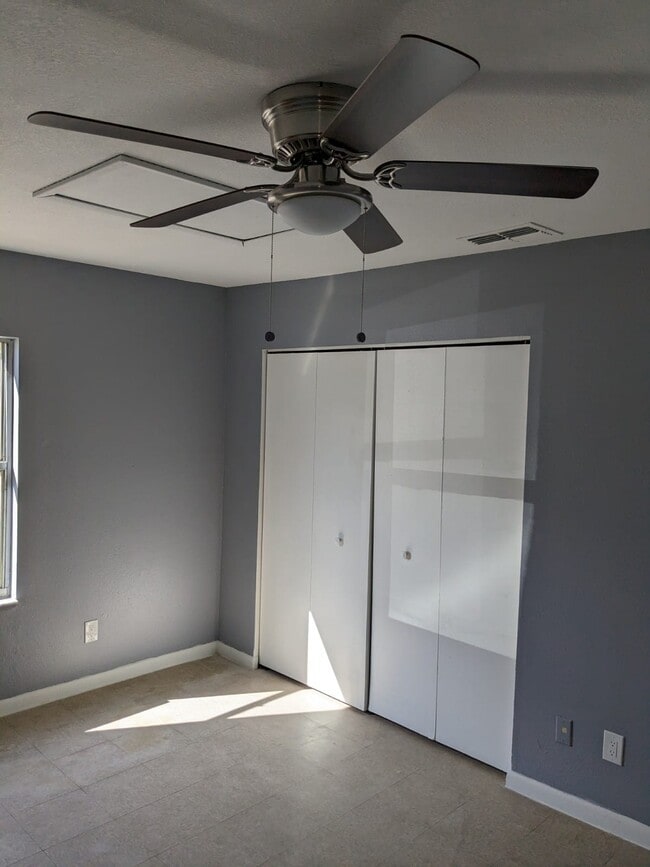 Building Photo - 3141 St Clair Ave