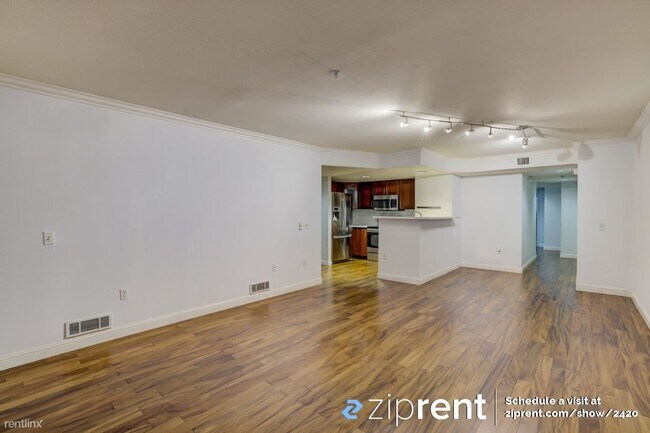 Building Photo - 3 br, 1 bath Condo - 1346 Stevenson Street...