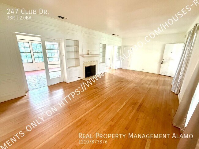 Foto del edificio - 247 Club Dr