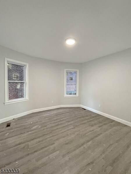 Foto del edificio - 136 Chancellor Ave