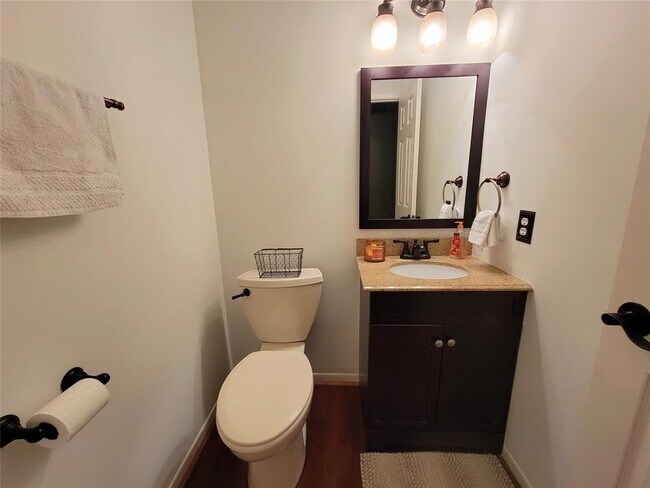 Building Photo - 6015 Henniker Dr