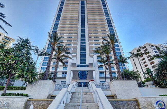 Building Photo - 3101 S Ocean Dr