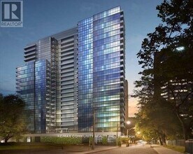 Building Photo - 210 Simcoe St