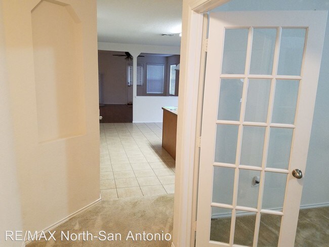 Foto del edificio - 3 br, 2 bath House - 7954 Oakwood Pines
