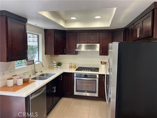 Foto del edificio - 205 Violet Ave