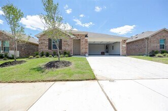 Building Photo - 1352 Tierra Blanca Dr