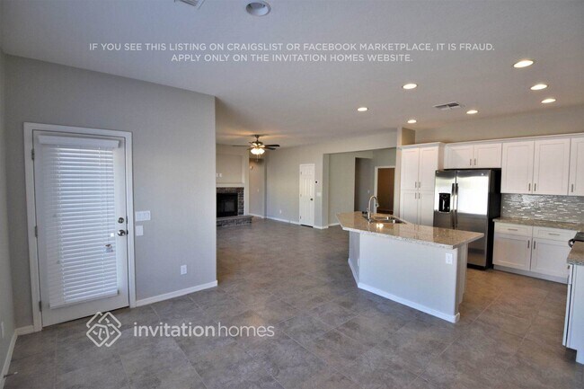 Building Photo - 17774 W Carmen Dr