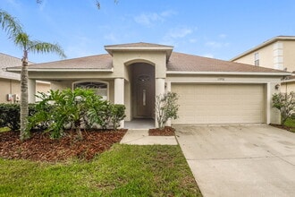 Building Photo - 15950 Leatherleaf Ln