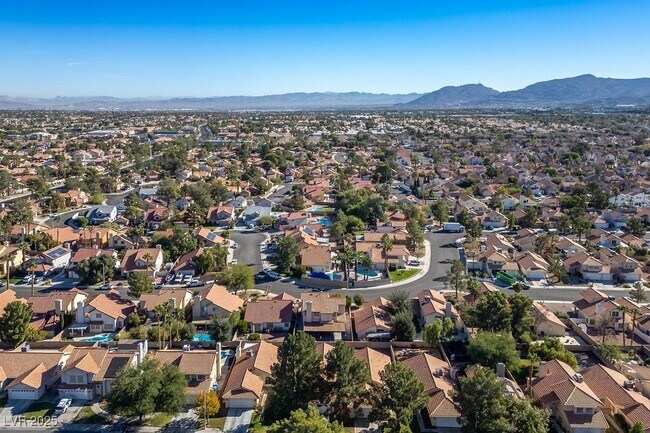 Foto del edificio - 86 Quiet Desert Ln