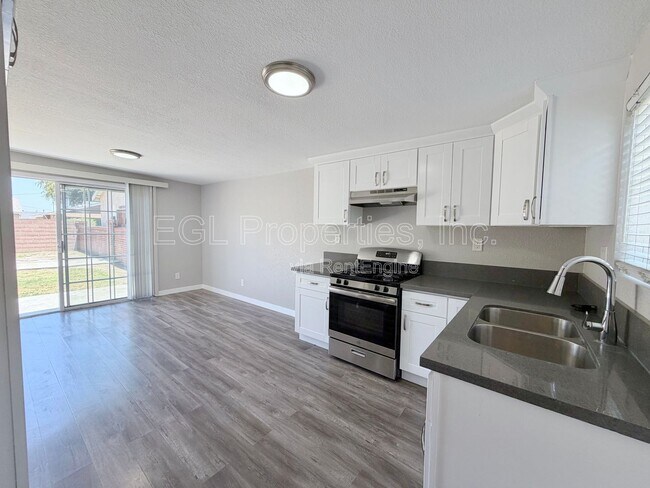 Foto del edificio - 13226 Stanford Ave