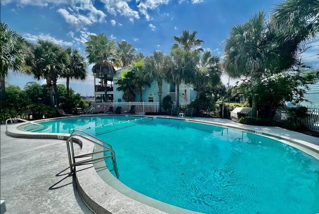 Foto del edificio - 3434 Blanding Blvd