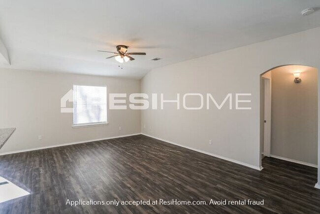 Foto del edificio - 3128 Ronay Drive