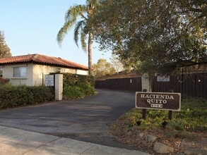 Building Photo - 5104 Westmont Ave