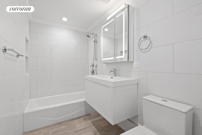 Foto del edificio - 560 Hancock St