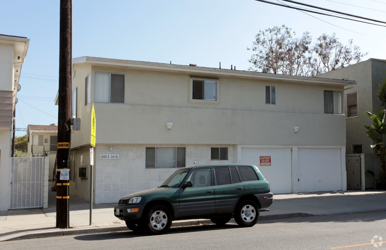 Building Photo - 3020 E 3rd St