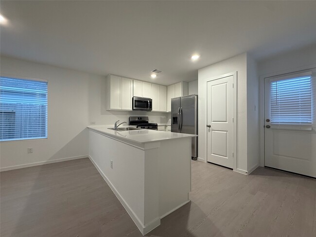 Foto del edificio - 12923 Shells Ln