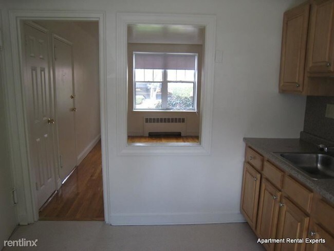 Building Photo - 2 br, 1 bath  - 266 Harvard St