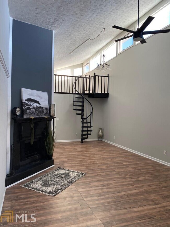 Foto del edificio - 2819 Briar Hill Ln SE
