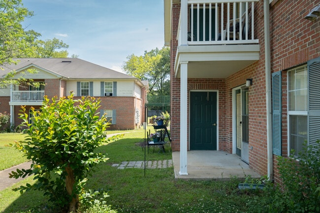 Foto del edificio - Commerce Street Manor Apartments