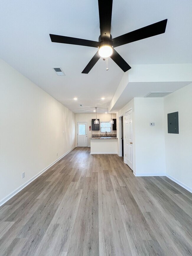 Foto del edificio - 301 Ranger Ln