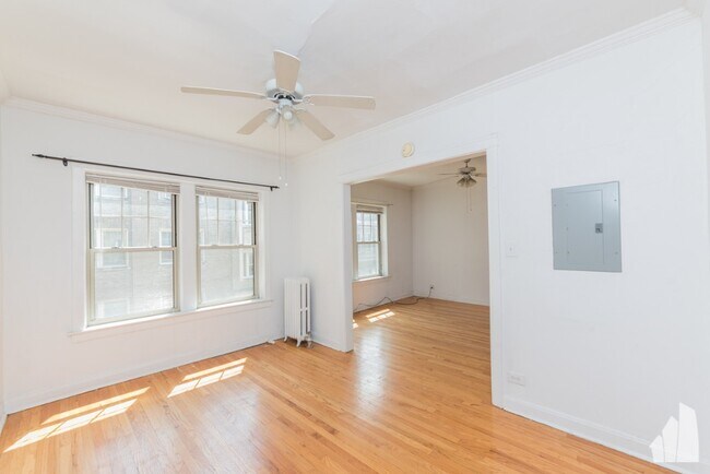 Foto del edificio - 1916 W Winona St