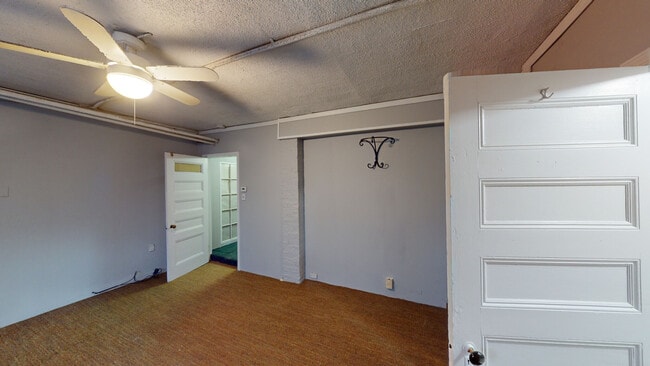 Building Photo - 47 University Rd