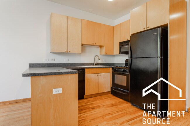 Foto del edificio - 1446 N Leavitt St
