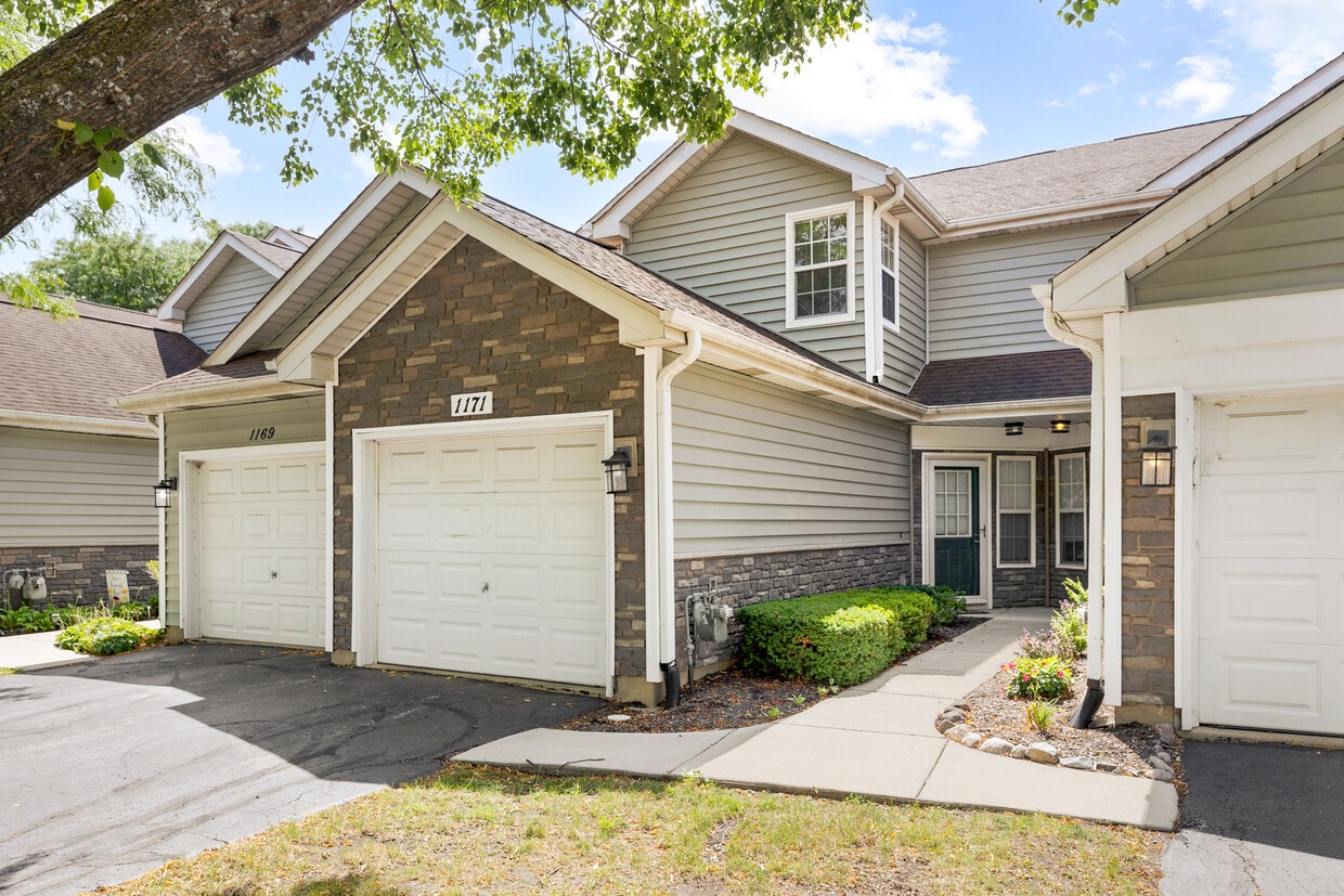Primary Photo - 1171 Regency Dr