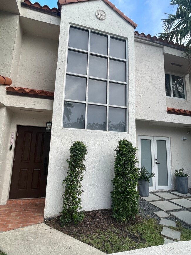 Building Photo - 10916 SW 75th Ter