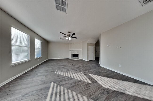 Building Photo - 32339 Summer Park Ln