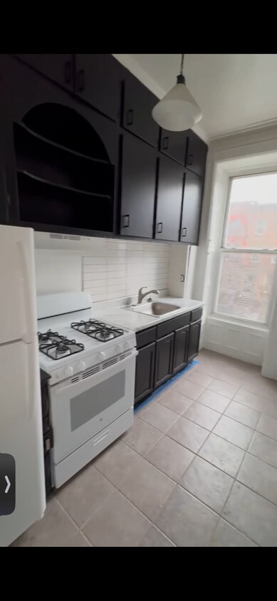 Foto principal - 221 Hancock St